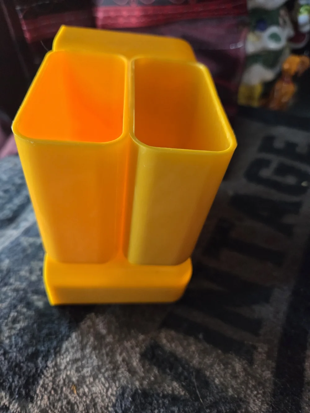 Vtg HOF Plastic Desk Caddy Yellow And White 70s/80s